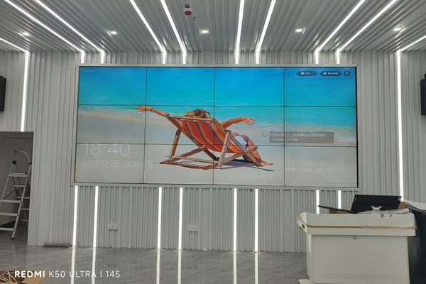 液晶拼接屏裝完后拼縫變大了是怎么回事？