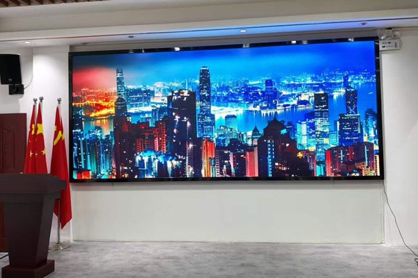 2026年會議廳大屏風向：P1.2以下微間距成標配，AI與XR重塑高端會議體驗